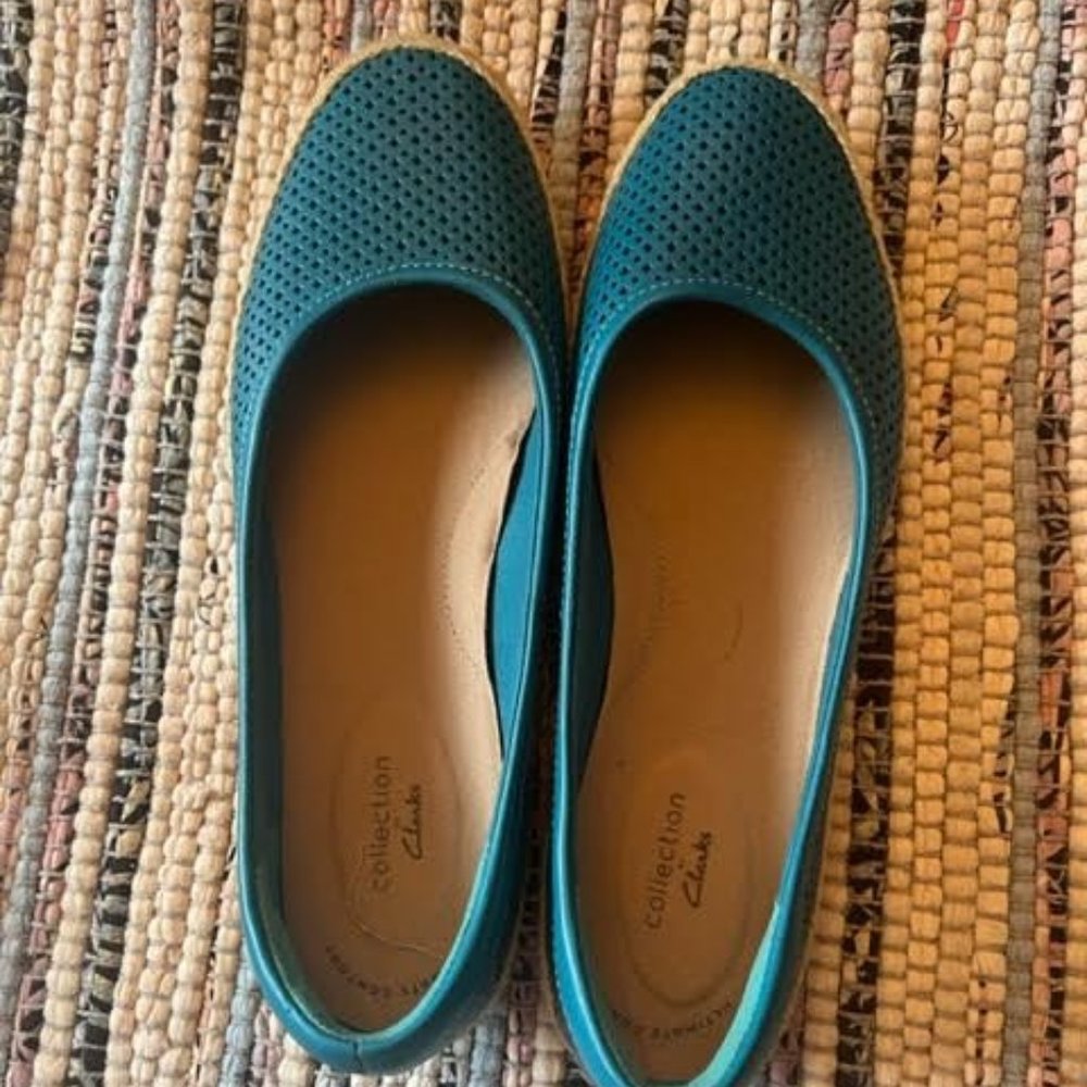 Clarks Danelly Adira Slip Ons Teal Ballet Flats Size 10 Leather